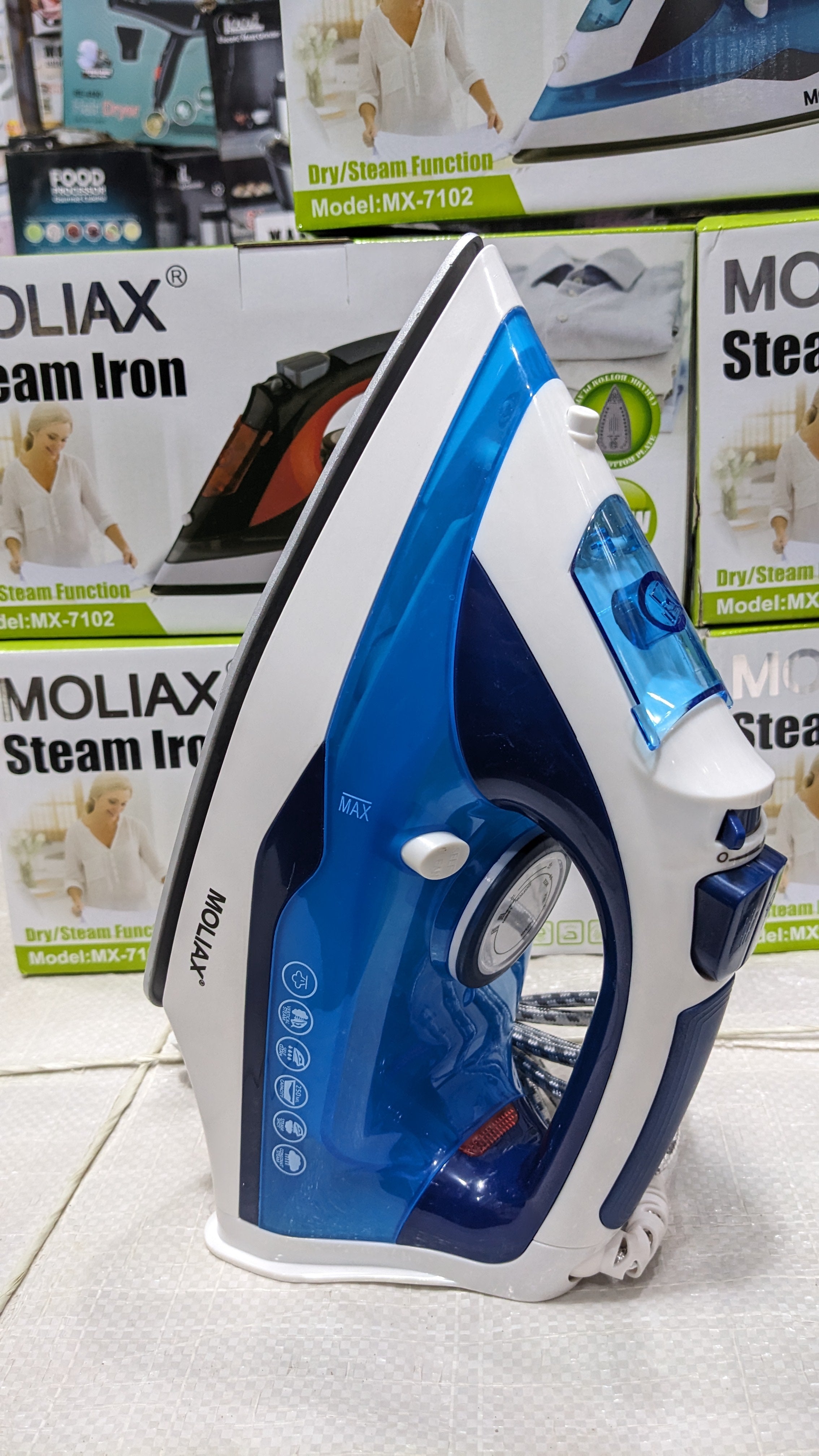 MOLIAX STEAM IRON 2200W FULLY AUTOMATIC